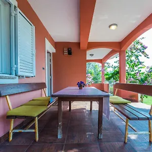 Carmen Apartment Bibinje