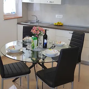 Apartment Ana