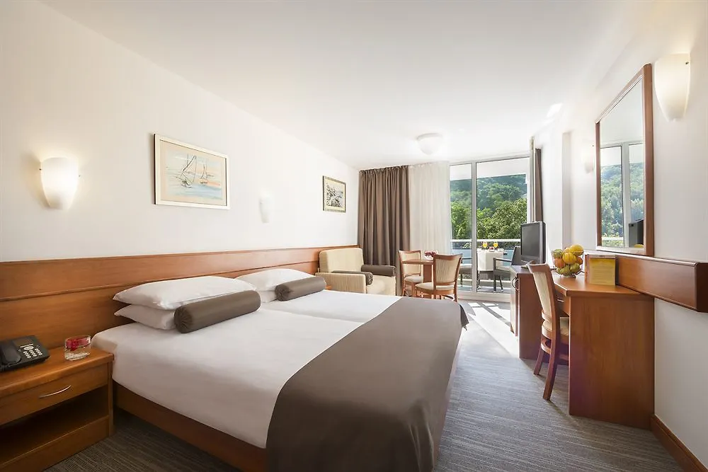 Hotel Marina - Liburnia Mošćenička Draga 4*,